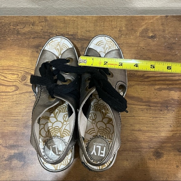 Fly London Ylva Wedge Lace-Up Mettalic Leather Sandal Shoe 38 7-7.5 Boho Grunge - Picture 11 of 11